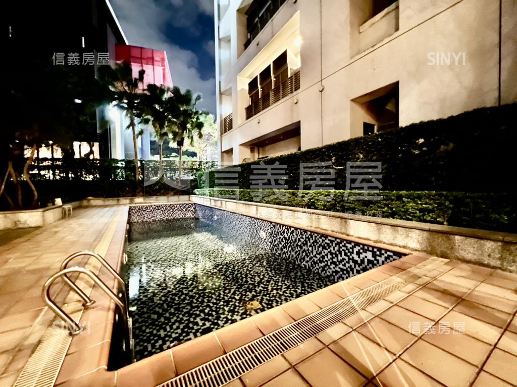 大直捷運管理美屋附車位房屋室內格局與周邊環境