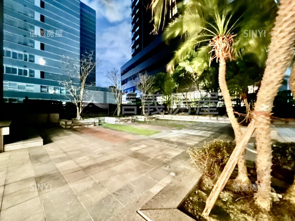 大直捷運管理美屋附車位房屋室內格局與周邊環境