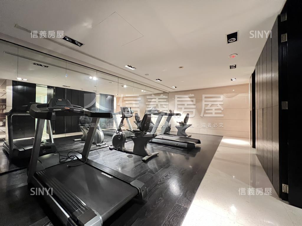 大直捷運管理美屋附車位房屋室內格局與周邊環境