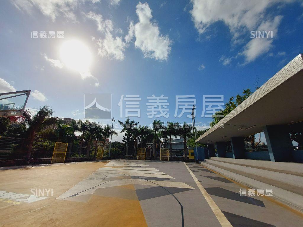 名人天廈三房前後陽台房屋室內格局與周邊環境
