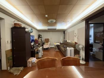 安樂區方正有露臺四房