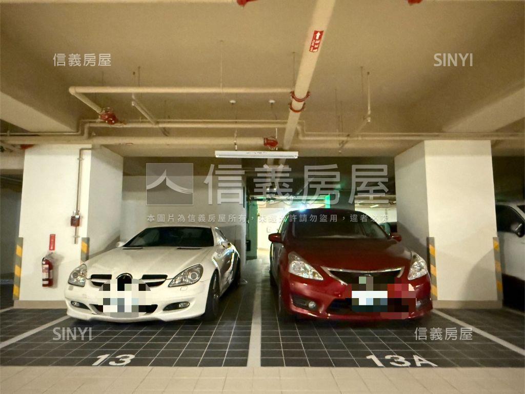 時代英倫前棟視野裝潢戶房屋室內格局與周邊環境