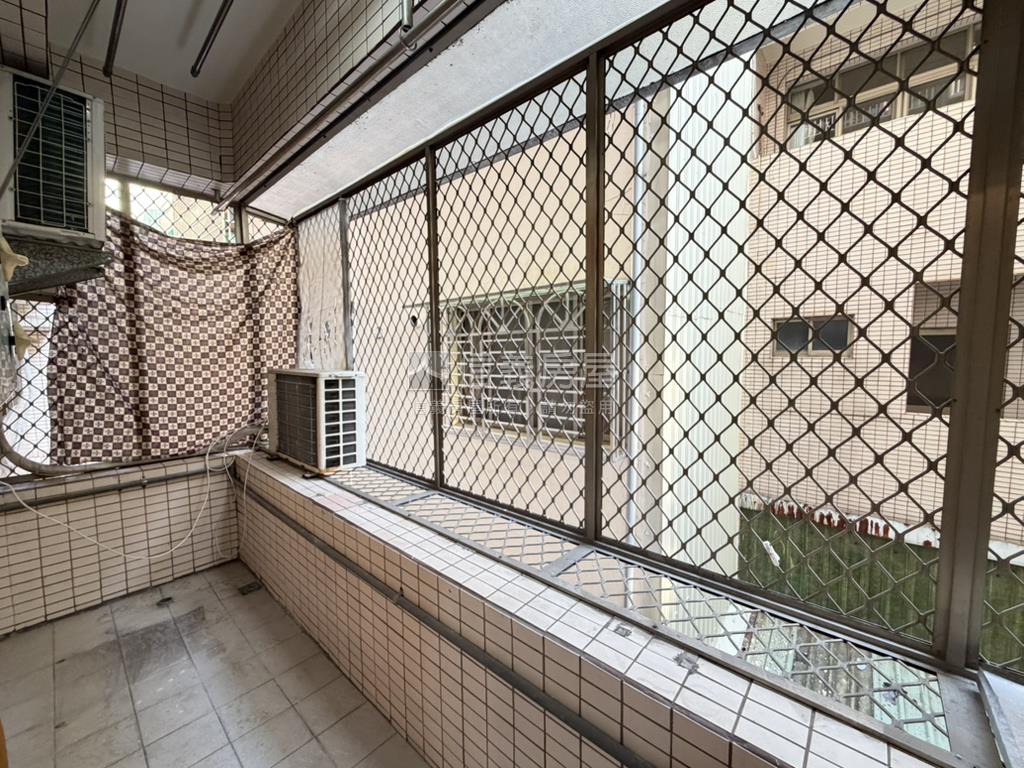 楠梓仁翔社區靜謐美屋房屋室內格局與周邊環境