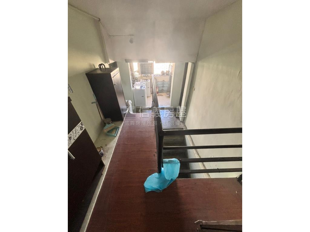明德收租黃金寶房屋室內格局與周邊環境