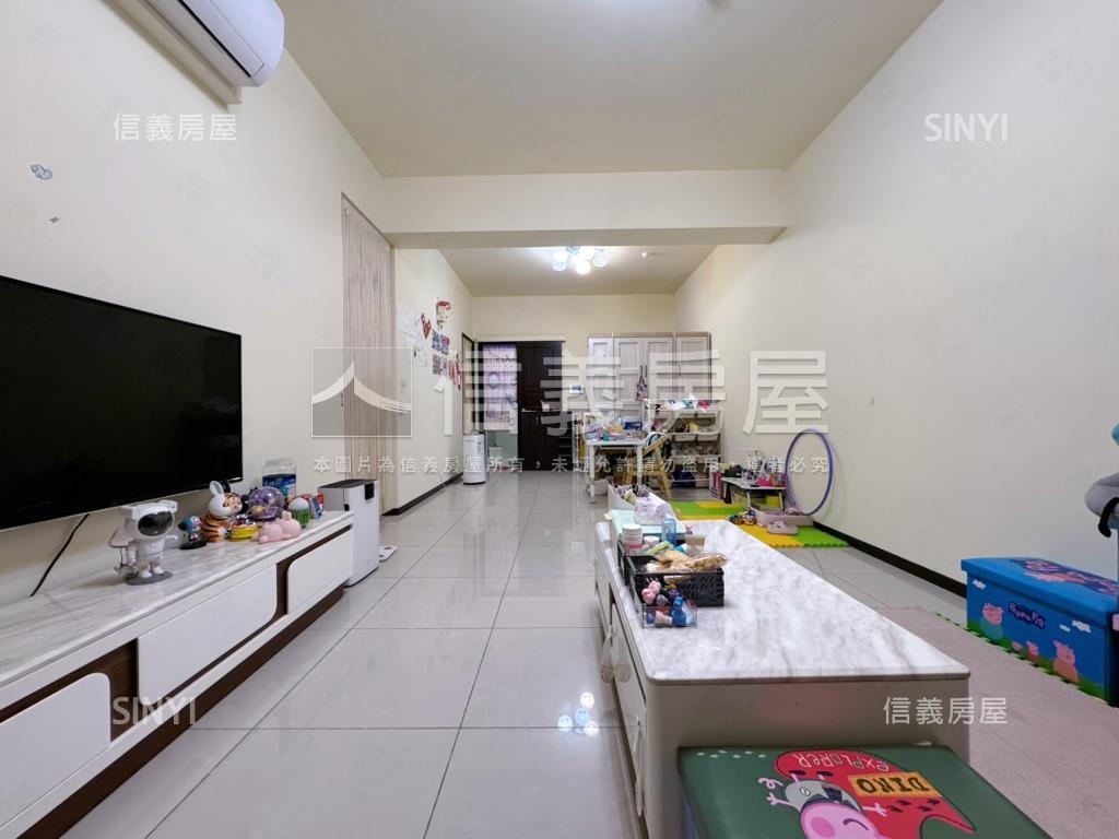 百川文心硯採光美３房車位房屋室內格局與周邊環境