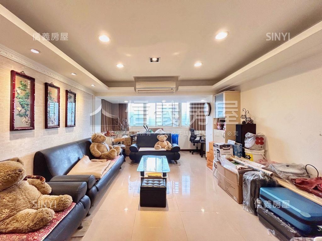 台北帝王精美四房房屋室內格局與周邊環境