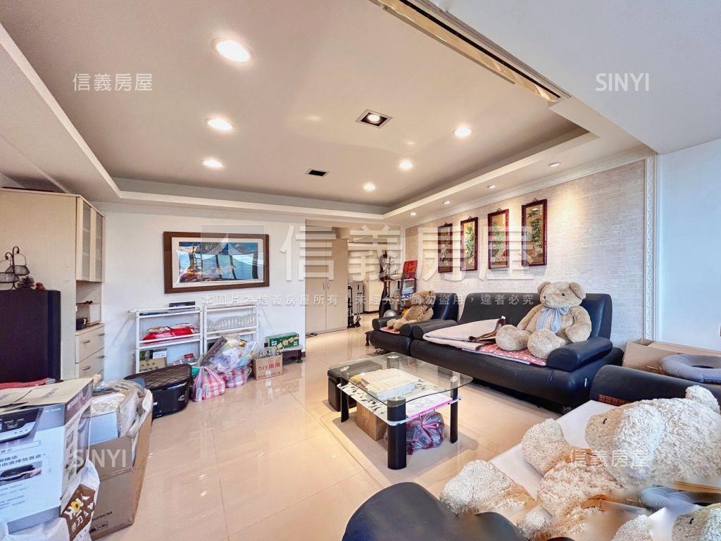 台北帝王精美四房房屋室內格局與周邊環境