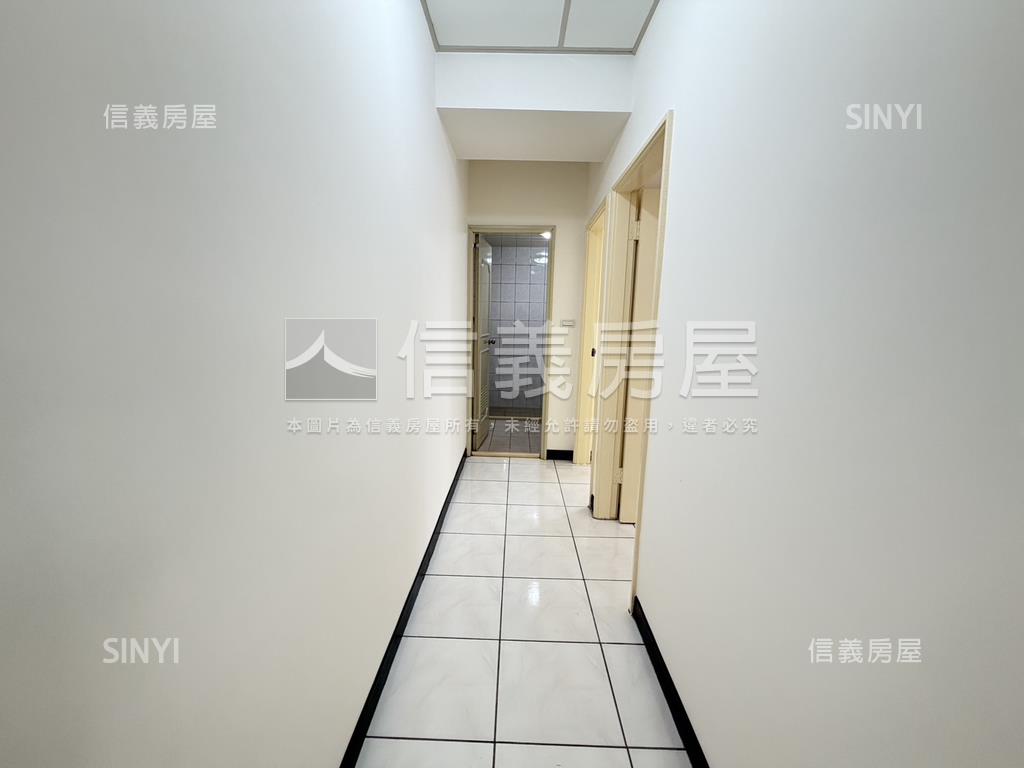 巴黎廣場大面採光稀有兩房房屋室內格局與周邊環境