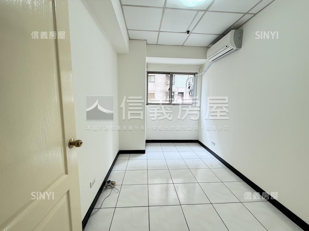 巴黎廣場大面採光稀有兩房房屋室內格局與周邊環境