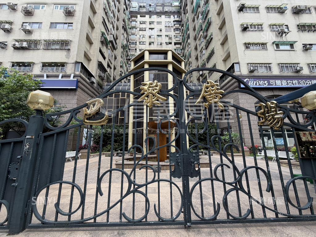 巴黎廣場大面採光稀有兩房房屋室內格局與周邊環境