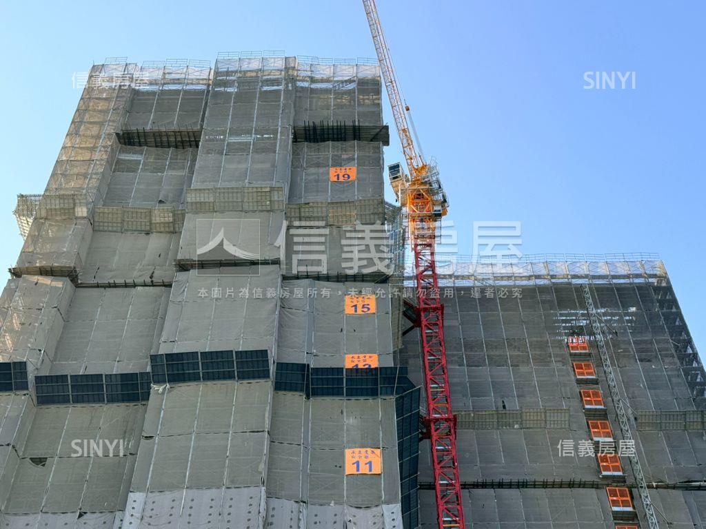 元城上萃Ｂ棟８Ｆ三房平車房屋室內格局與周邊環境