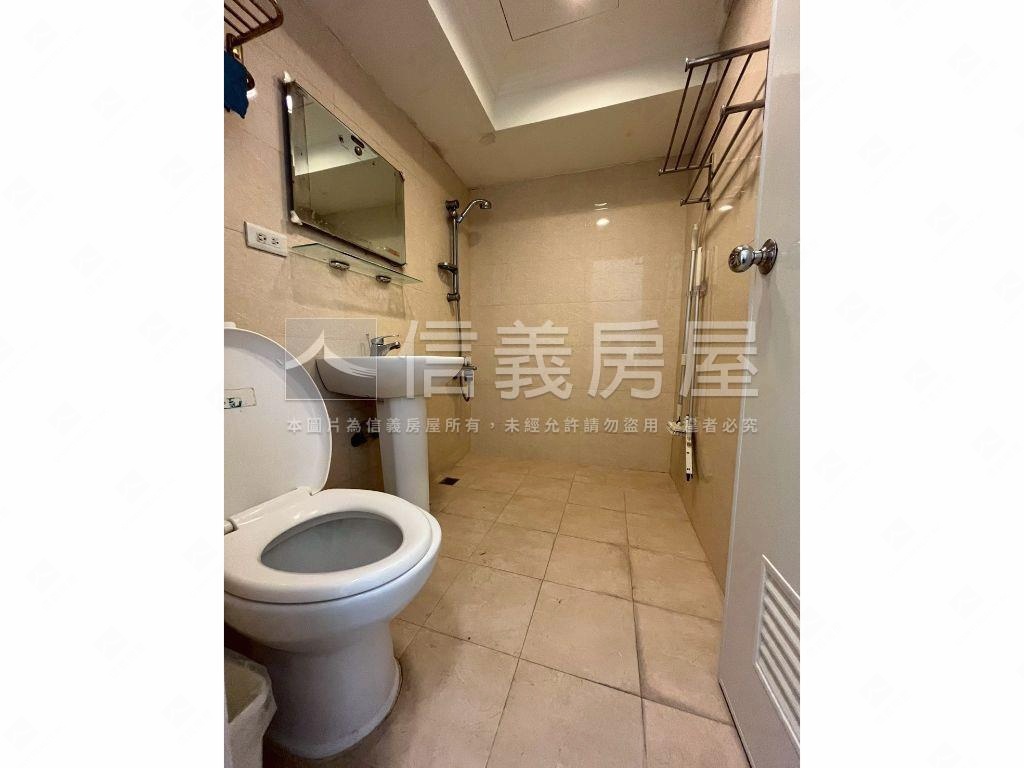 藝術璇宮，視野戶學區宅房屋室內格局與周邊環境