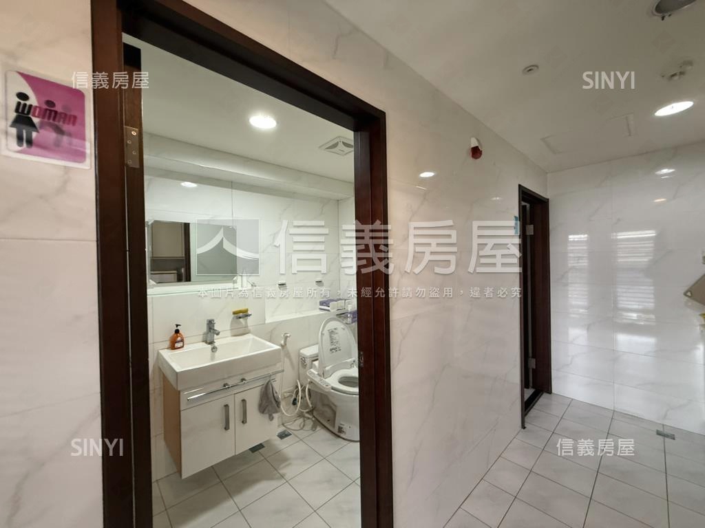 亞太雲端✦商辦✦先看這間房屋室內格局與周邊環境