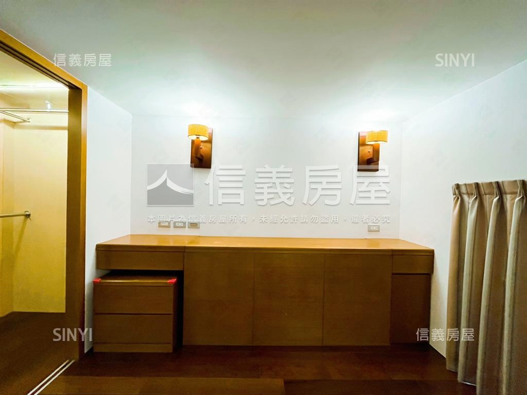 【新案】捷運站圓山窗外房屋室內格局與周邊環境