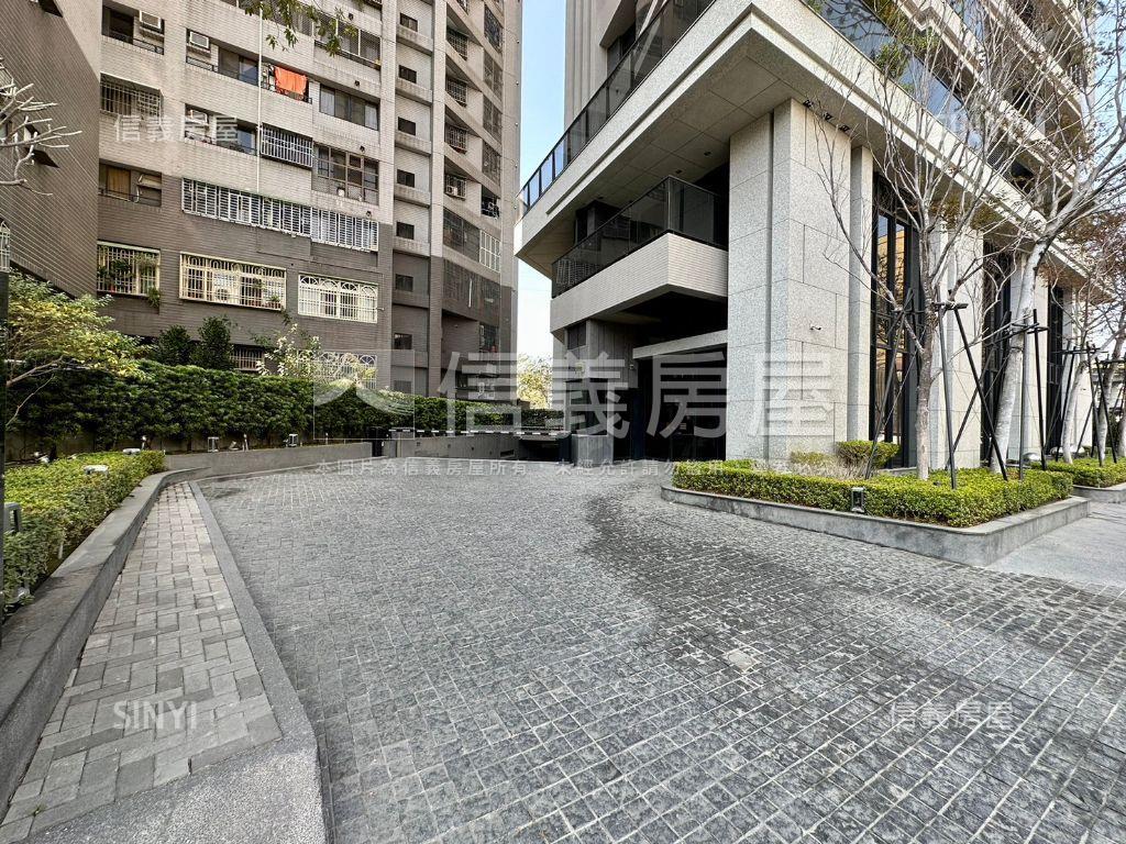 輕奢◆左營質感景觀美宅房屋室內格局與周邊環境