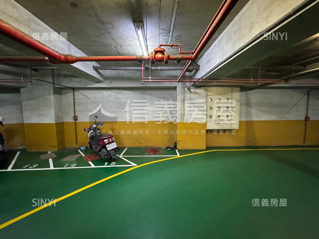 香山運動中心大三房美宅房屋室內格局與周邊環境