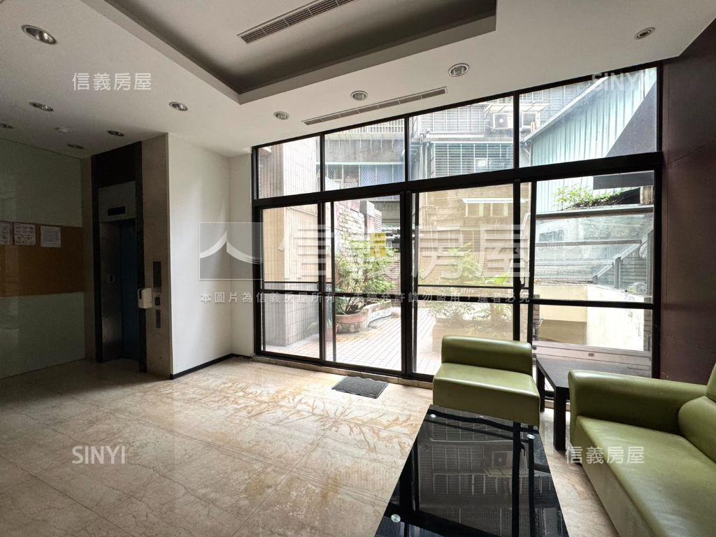 景安ＹＳＬ後棟小資宅房屋室內格局與周邊環境