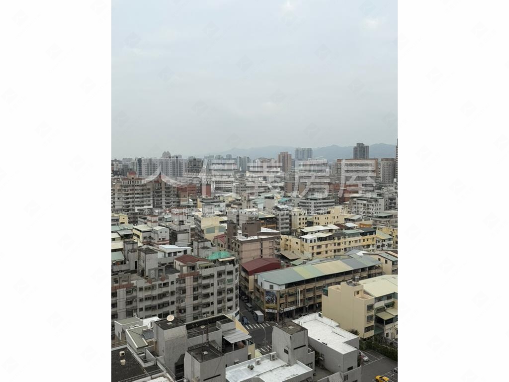 捷運四維國小站旁採光美屋房屋室內格局與周邊環境