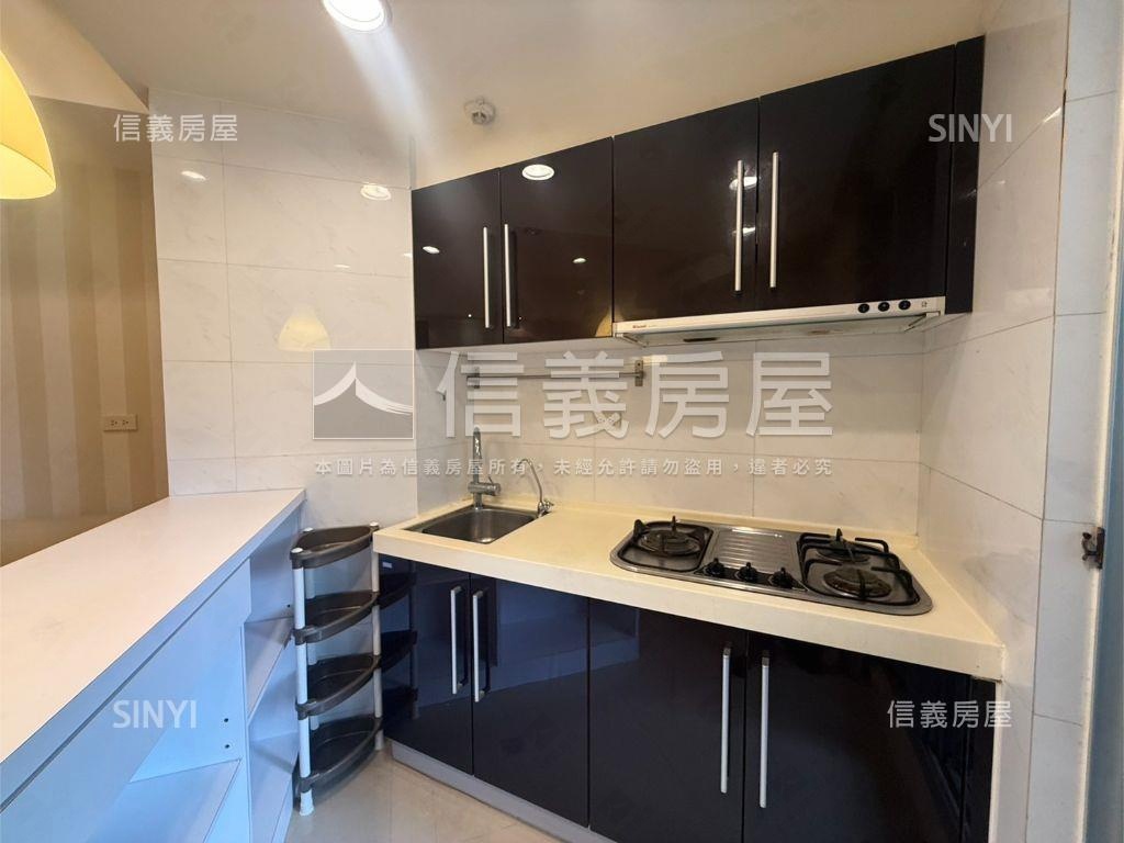 台北信義香榭美居小豪邸房屋室內格局與周邊環境
