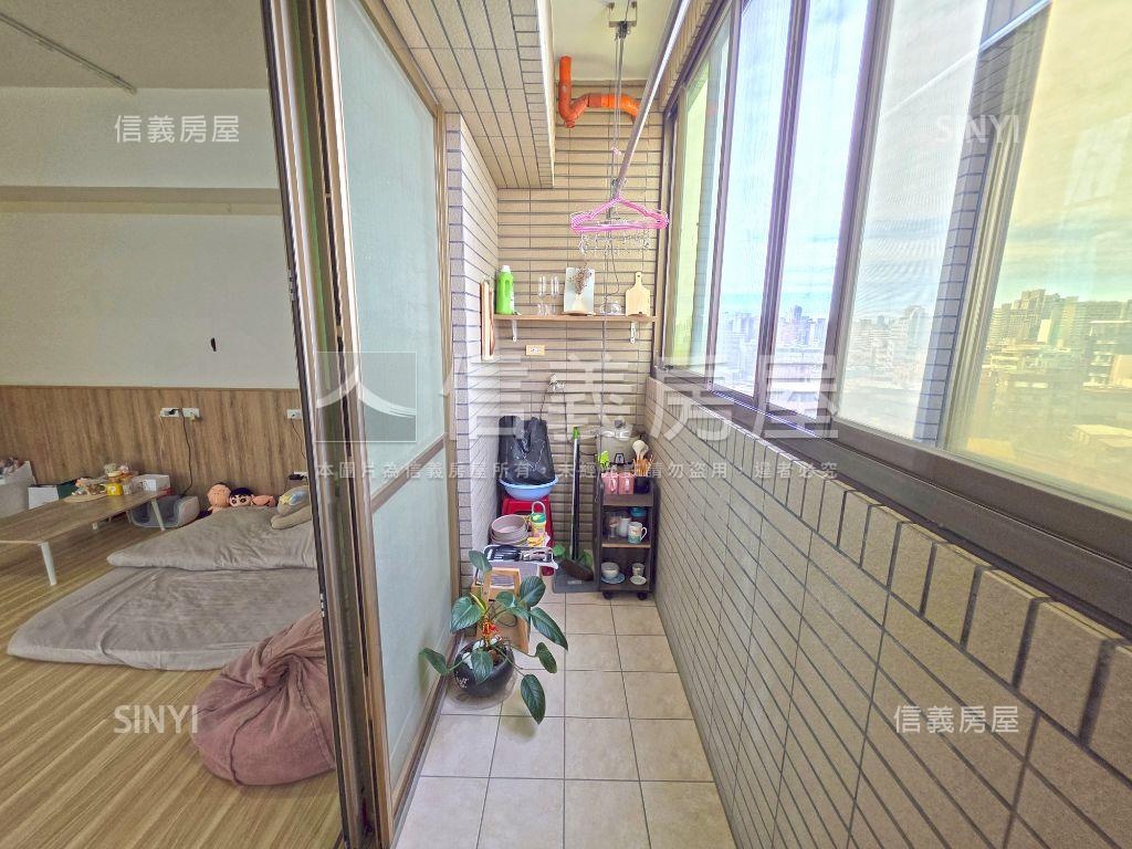 遠眺１０１景觀邊間雙採光房屋室內格局與周邊環境