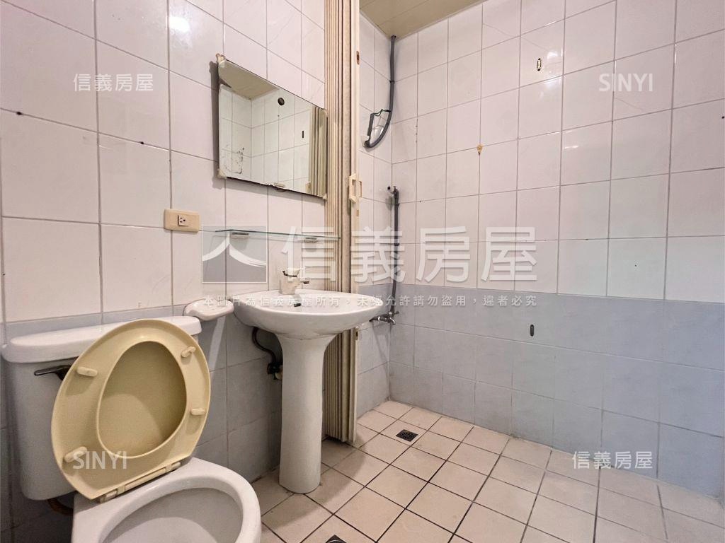 降價速報六福路金店面房屋室內格局與周邊環境