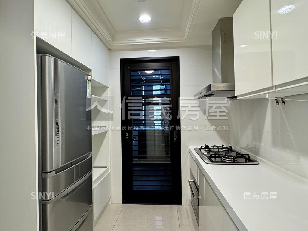 和光．雅致三房車房屋室內格局與周邊環境