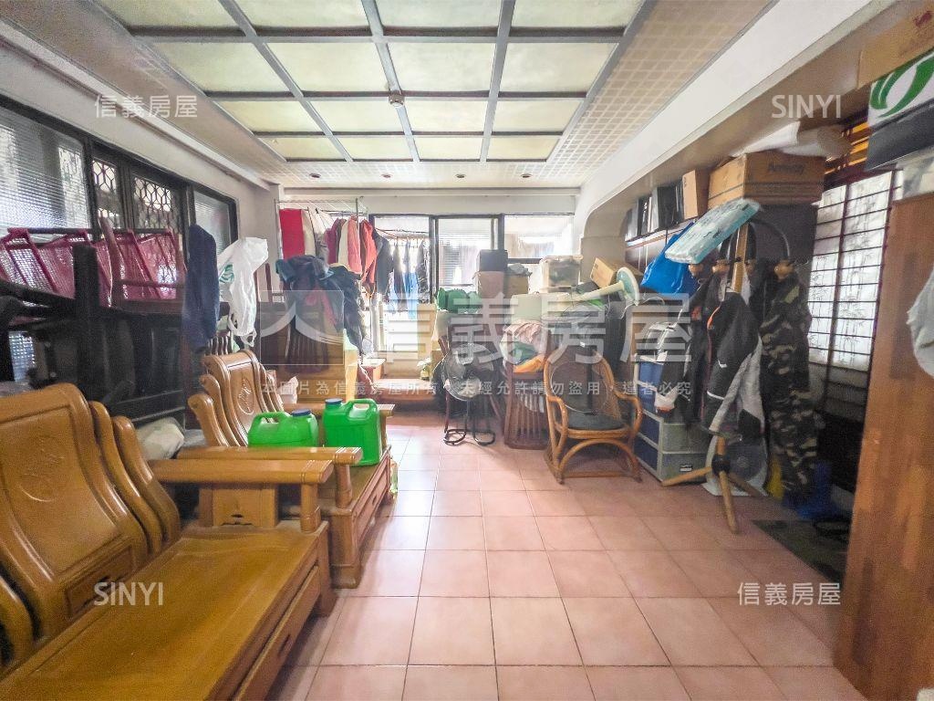 大地坪近學區透天房屋室內格局與周邊環境