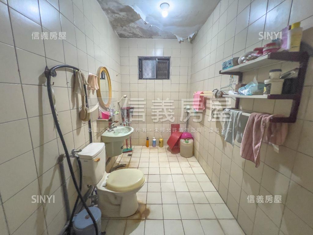 大地坪近學區透天房屋室內格局與周邊環境