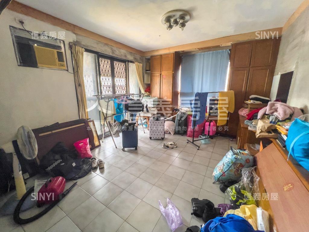 大地坪近學區透天房屋室內格局與周邊環境