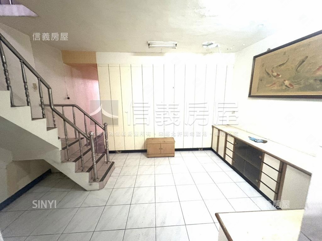 漢生西路方正三房大大空間房屋室內格局與周邊環境