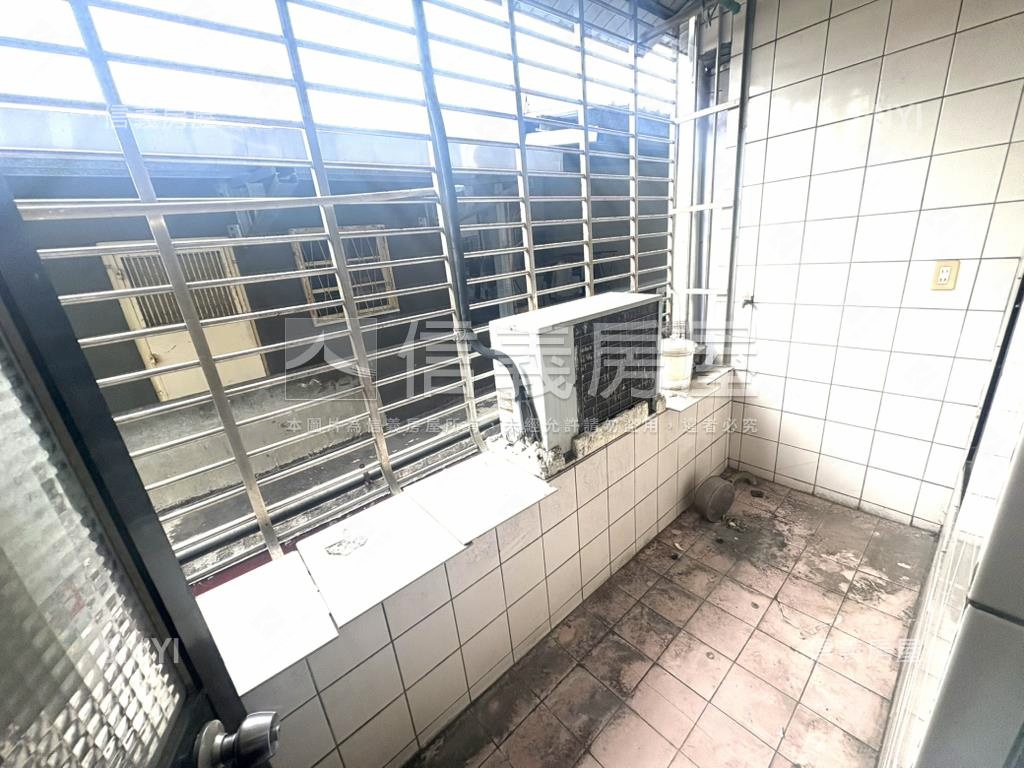 漢生西路方正三房大大空間房屋室內格局與周邊環境