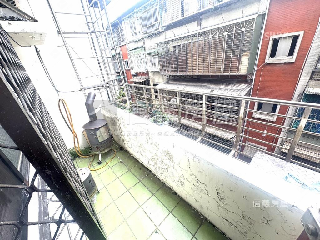 漢生西路方正三房大大空間房屋室內格局與周邊環境