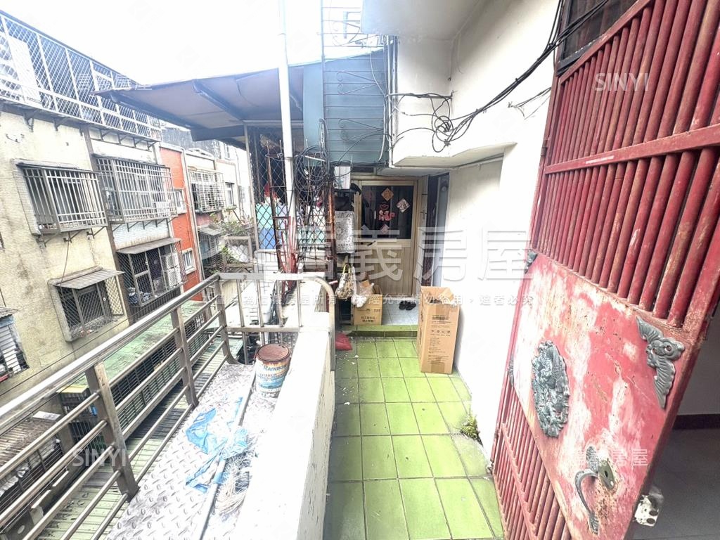 漢生西路方正三房大大空間房屋室內格局與周邊環境