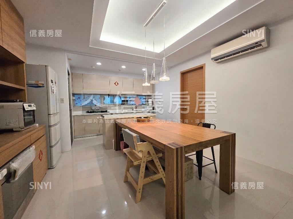 泳池綠景大露台稀有釋出房屋室內格局與周邊環境