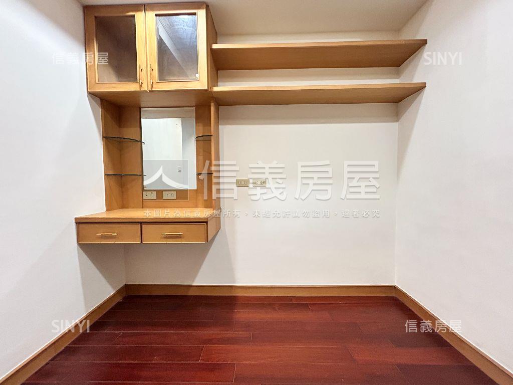 稀有雙敦美寓房屋室內格局與周邊環境