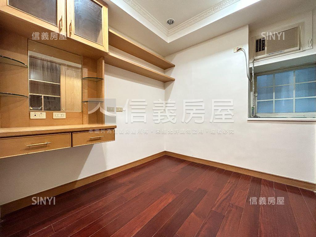 稀有雙敦美寓房屋室內格局與周邊環境