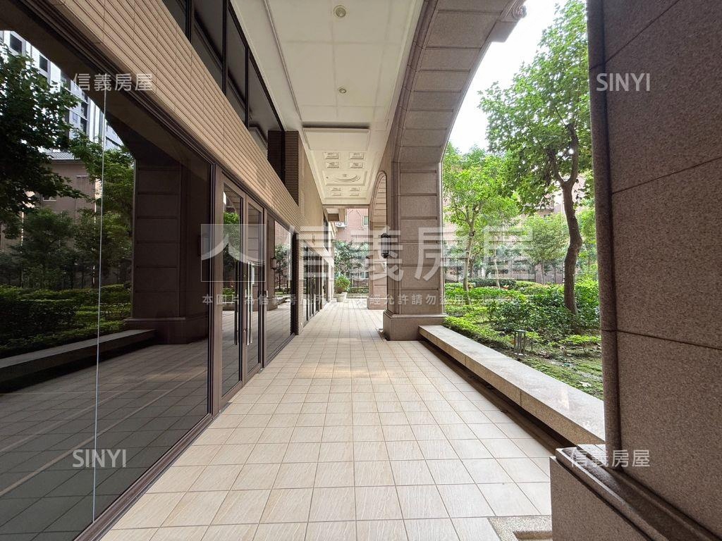 首富高樓稀有釋出房屋室內格局與周邊環境