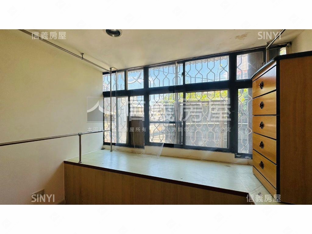 中山國中站超亮美寓房屋室內格局與周邊環境