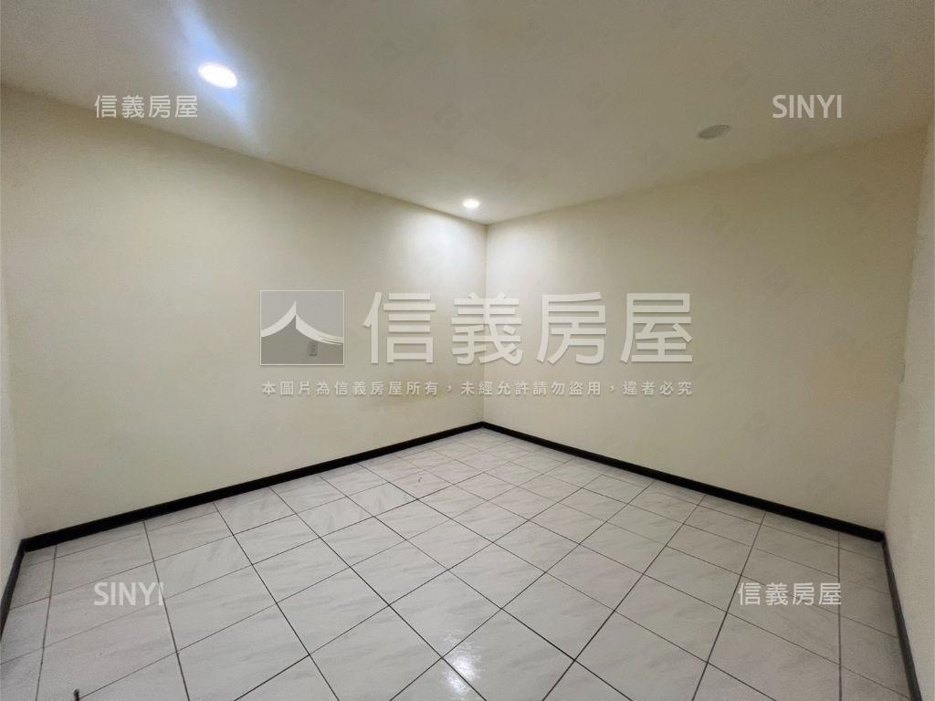 小資成家兩房房屋室內格局與周邊環境