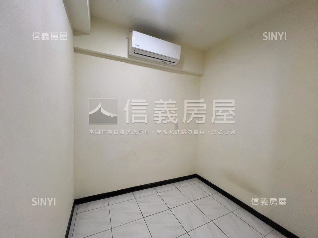 小資成家兩房房屋室內格局與周邊環境