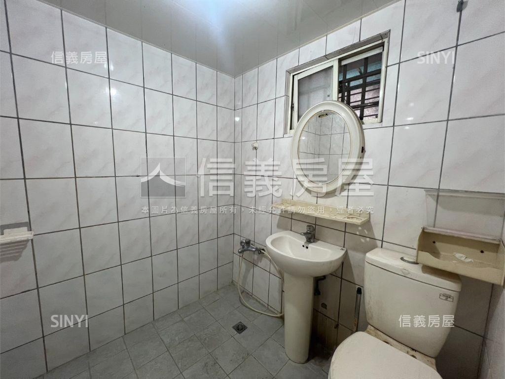 小資成家兩房房屋室內格局與周邊環境