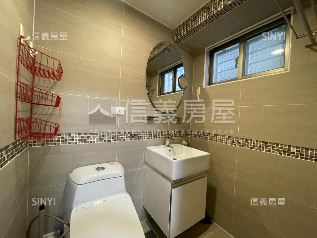 景安捷運｜電梯３房有車位房屋室內格局與周邊環境