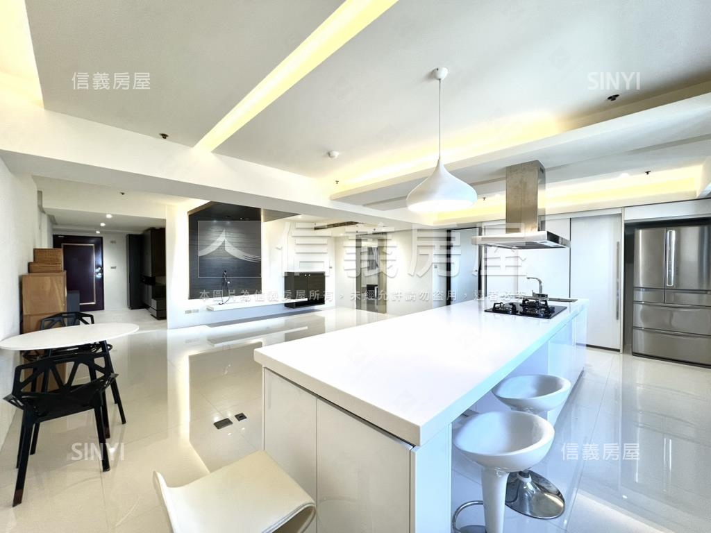 文化國寶·次頂樓兩房車位房屋室內格局與周邊環境