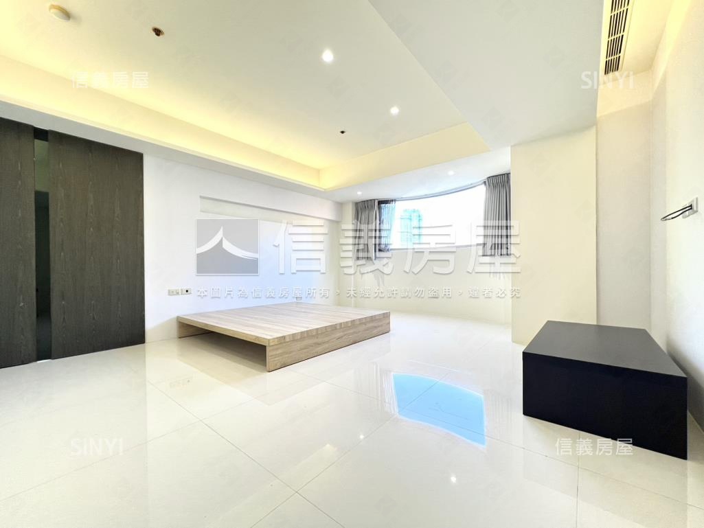 文化國寶·次頂樓兩房車位房屋室內格局與周邊環境