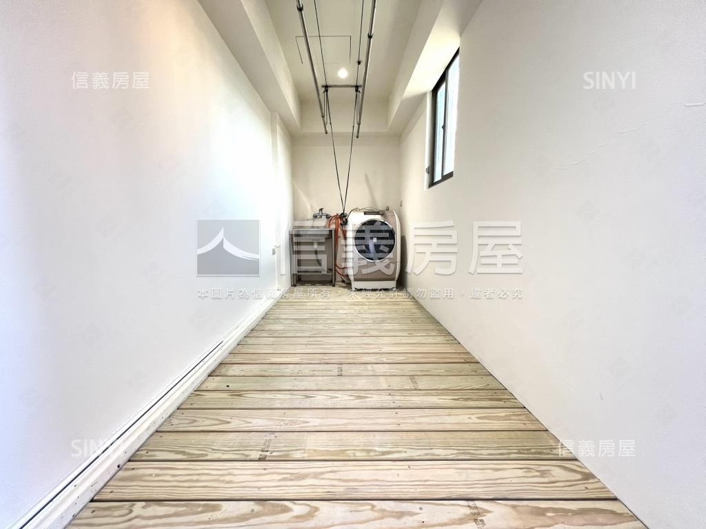 文化國寶·次頂樓兩房車位房屋室內格局與周邊環境