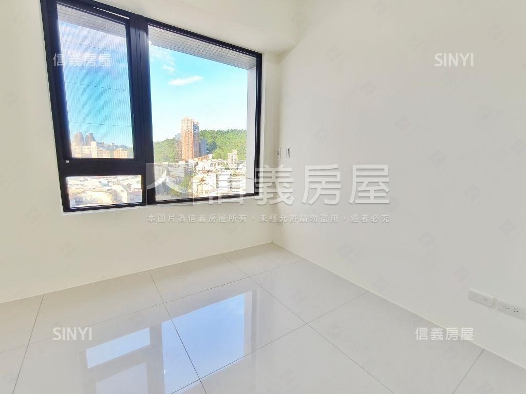 信義高樓景觀露台３房房屋室內格局與周邊環境