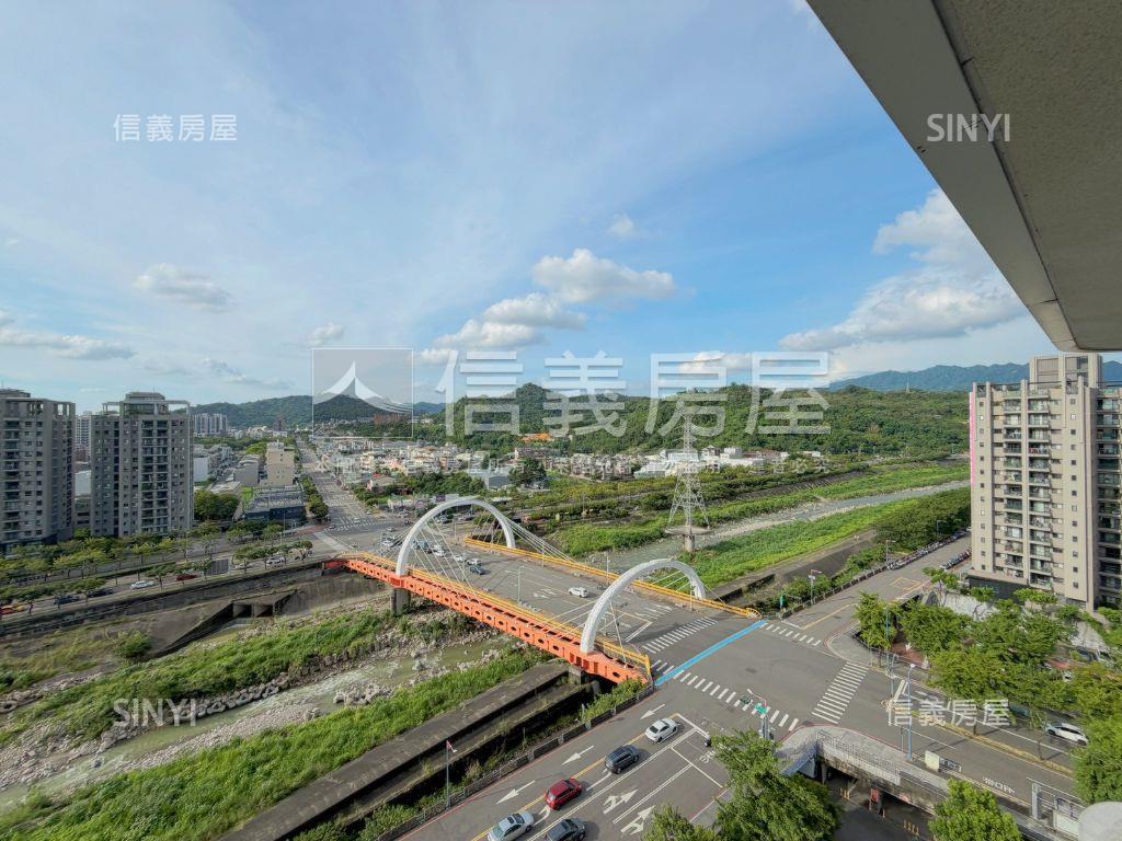 精裝潢高樓層邊間三房平車房屋室內格局與周邊環境