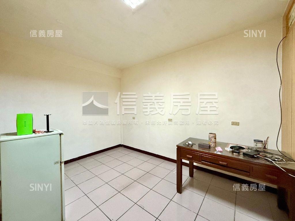 竹東高中旁｜東寧路透店房屋室內格局與周邊環境