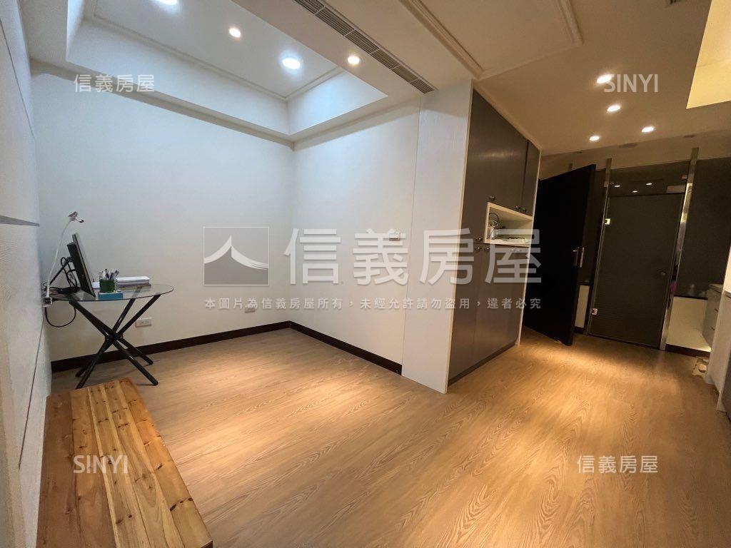 站前大地坪電梯別墅房屋室內格局與周邊環境