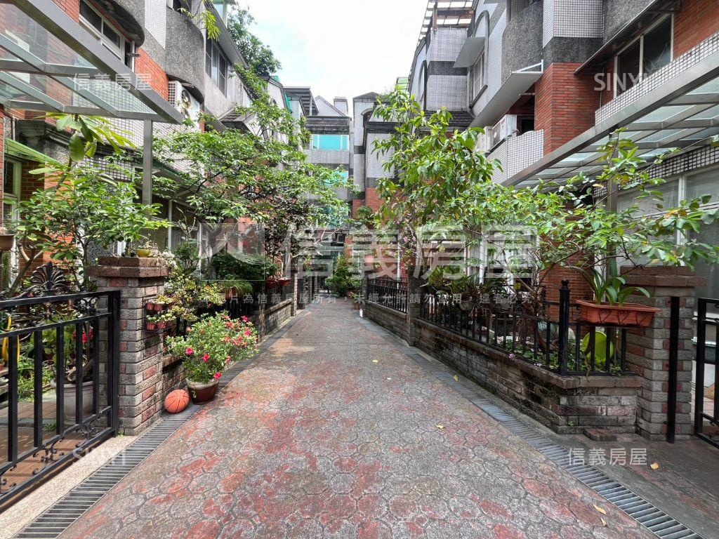國產氣派尊榮美透天房屋室內格局與周邊環境